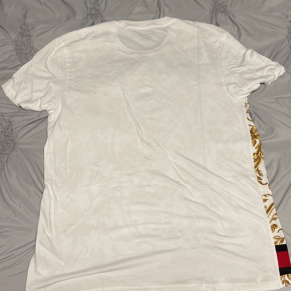 Guess new shirts 10/10 - Picture 4 of 5